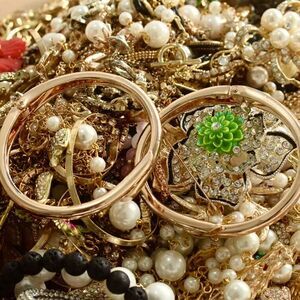 💎 2 LB unsearched untested fashion BULK jewelry lot~gold silver wear junk craft